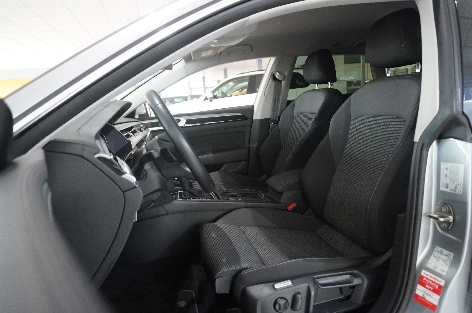 Fahrzeugabbildung Volkswagen Arteon Shooting Brake 2.0D DSG NAVI/VIRT/SH/DAB+