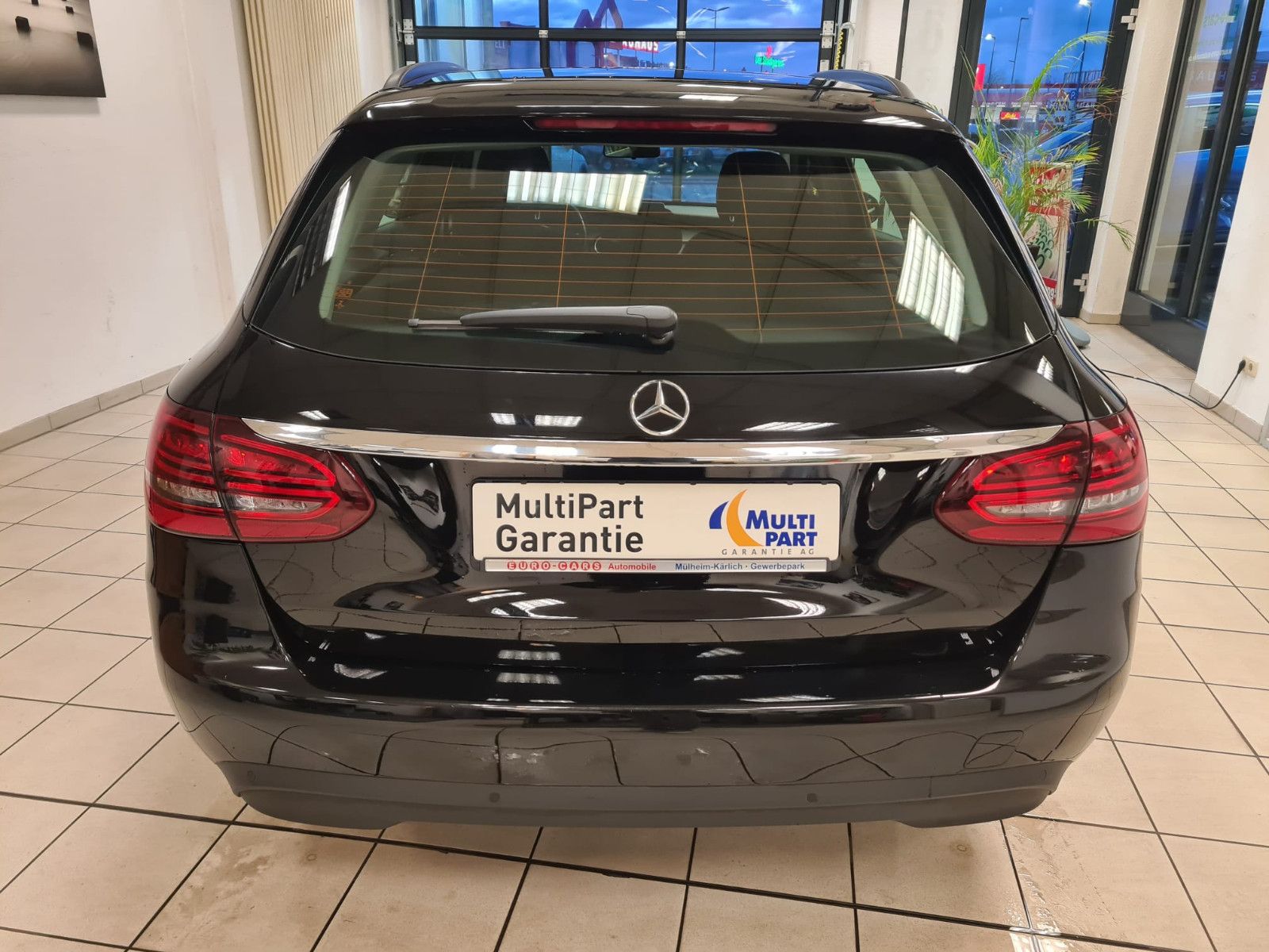Fahrzeugabbildung Mercedes-Benz C 180d T-Modell / LED HP / GEPFLEGT /
