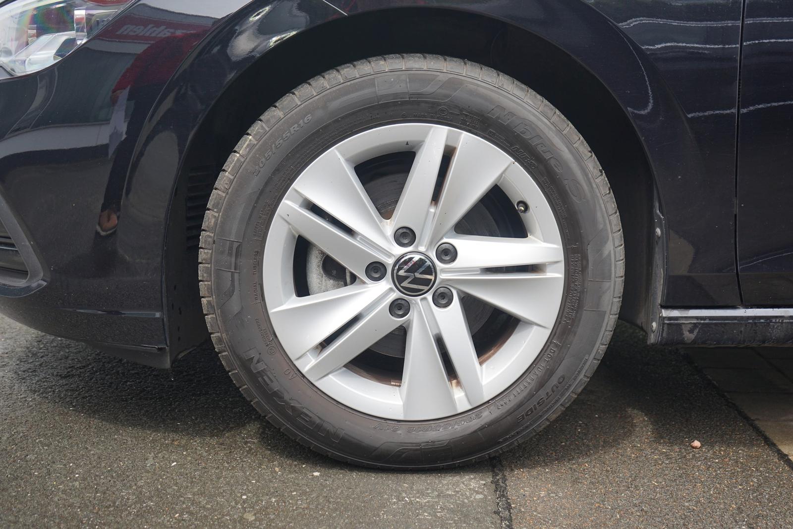 Volkswagen Golf VIII Variant 1.5 eTSI DSG LED Navi ACC PDC, миниатюра 26