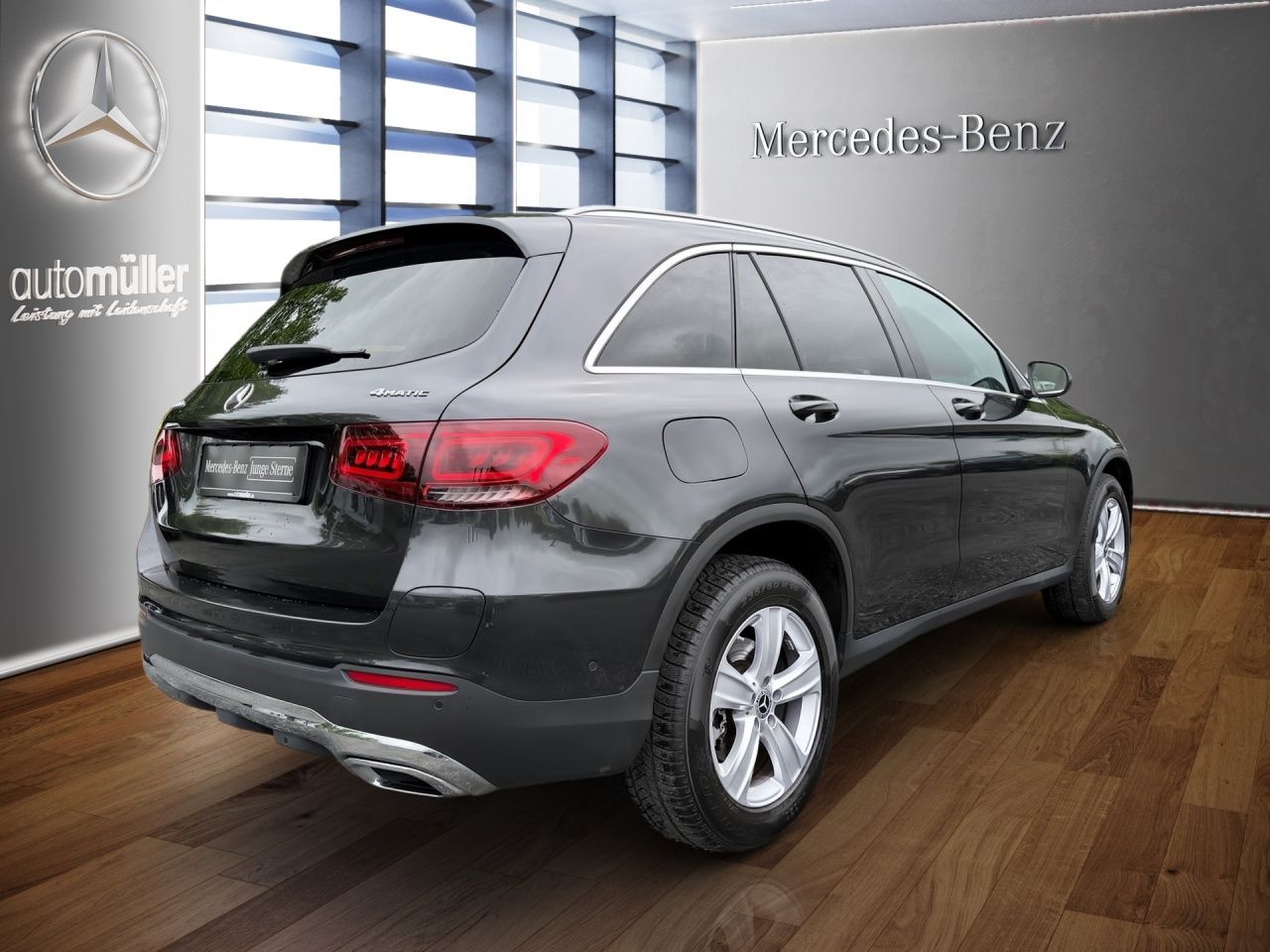 Fahrzeugabbildung Mercedes-Benz GLC 300 e 4M STNDHZ+PANO+CARPLAY+EL.HECKKL.+KAM