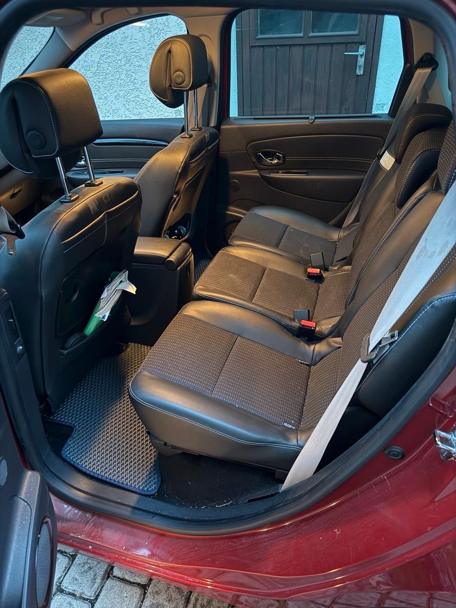 Renault Scenic 2012 — photo 6