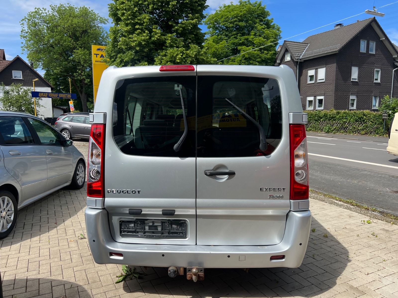 Fahrzeugabbildung Peugeot Expert Tepee L2H1 Active 8.Sitzer