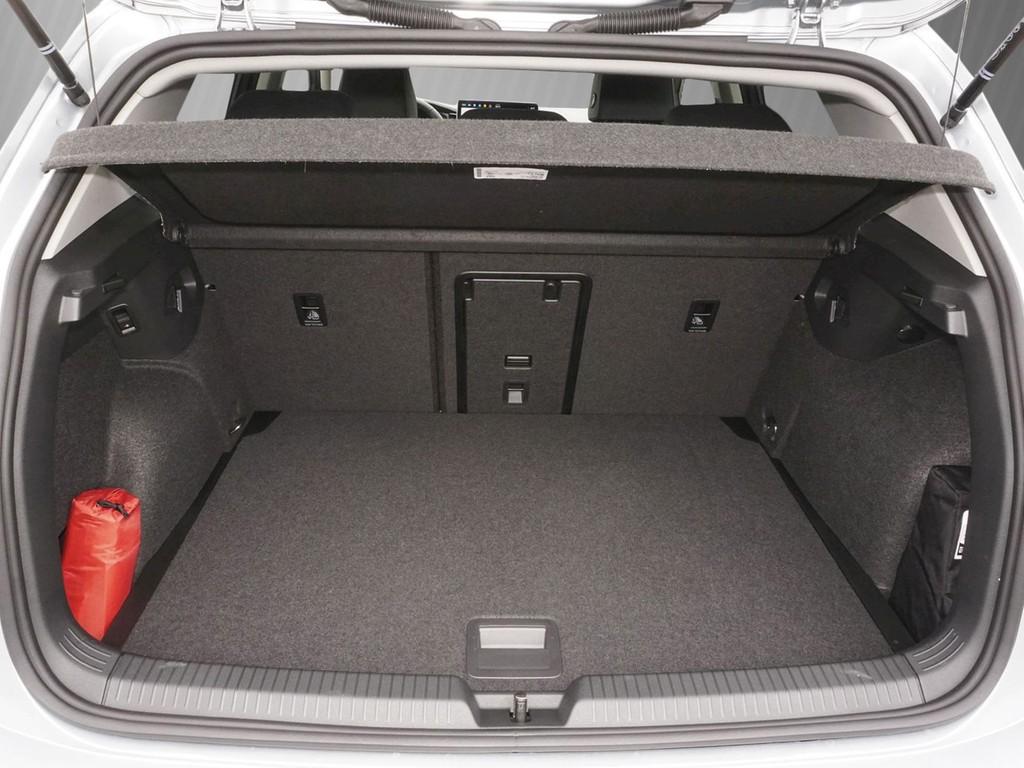 Volkswagen Golf VIII 1.5 eTSI DSG Style Business Premium, миниатюра 6