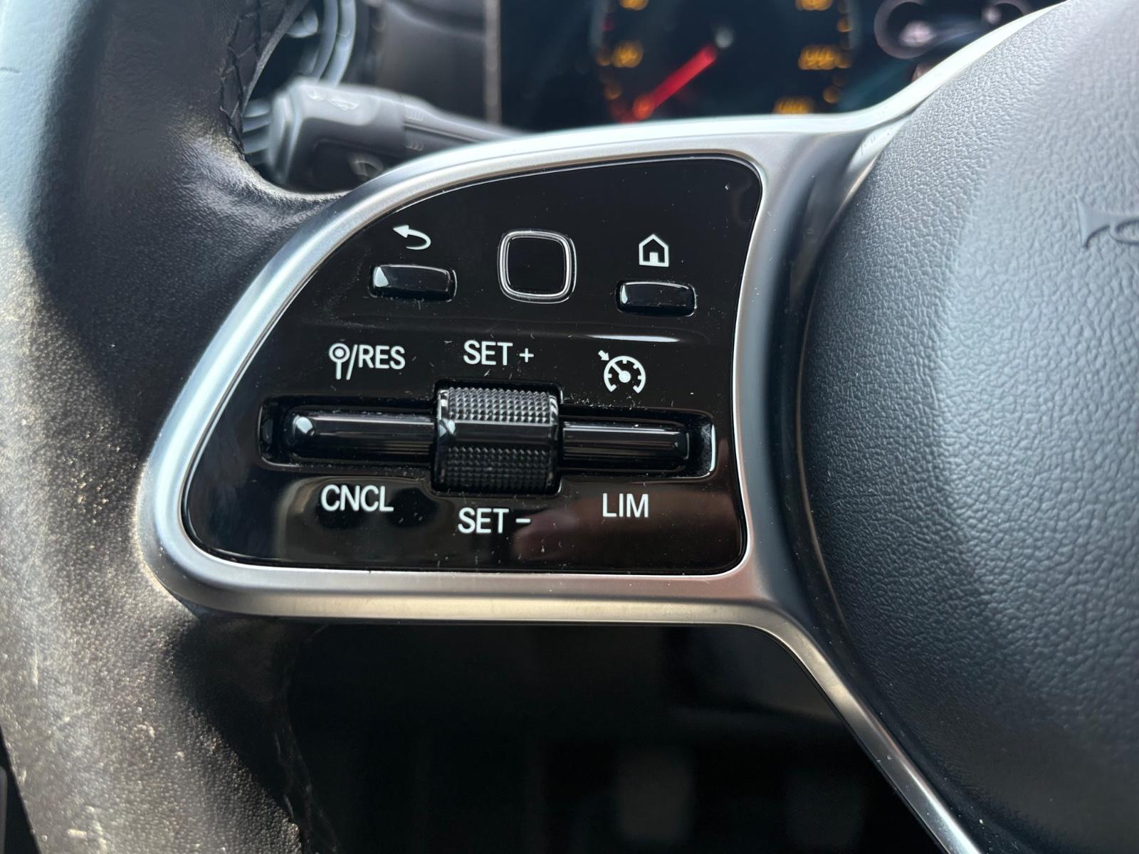 Mercedes-Benz A 180 d LIMOUSINE *MULTIBEAM*KAM*SHZ*ALU*