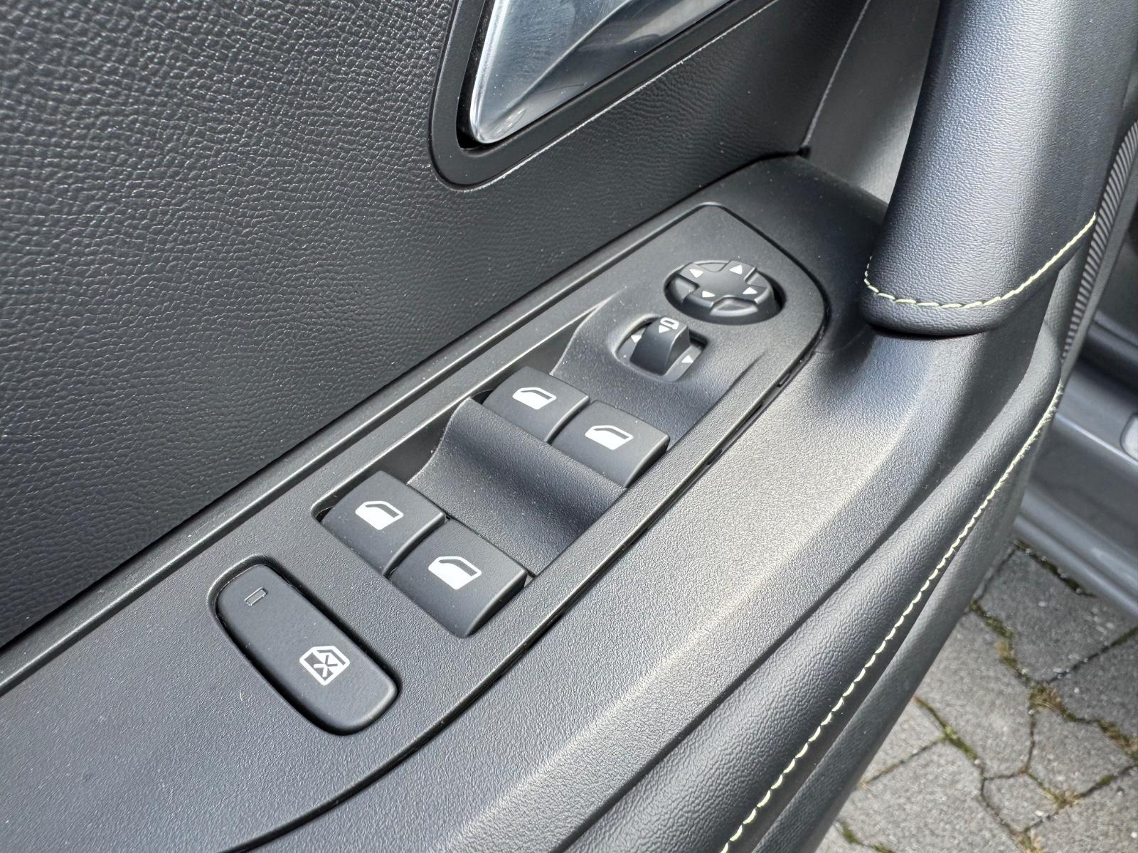 Peugeot 2008 GT* 1.2*ACC*LED*NAVI*ALCANTARA*SHZ*360°CAM, миниатюра 23