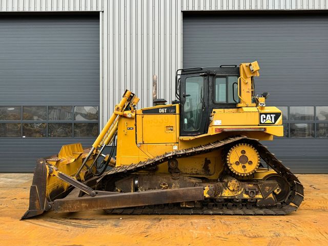 CAT D6T LGP