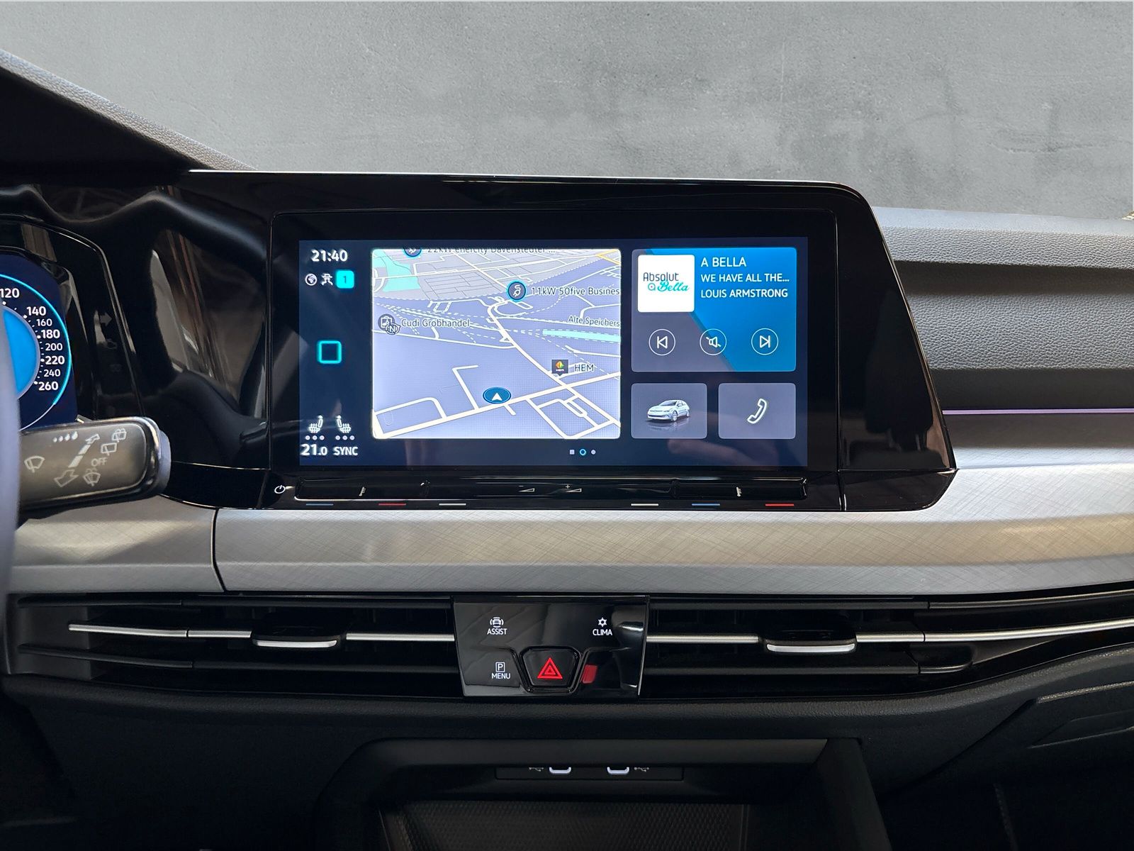 Fahrzeugabbildung Volkswagen Golf 2.0 TDI Life Keyless Pano  Kamera ACC