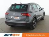 Volkswagen Tiguan 1.5 TSI ACT IQ.DRIVE*NAVI*PDC*SHZ* - VW Tiguan Gebrauchtwagen in Stuttgart