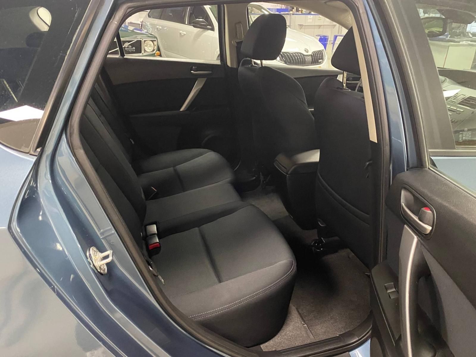 Fahrzeugabbildung Mazda 3 1.6 16V KAT Active Plus KLIMA+PDC+SITZHEIZ+ALU