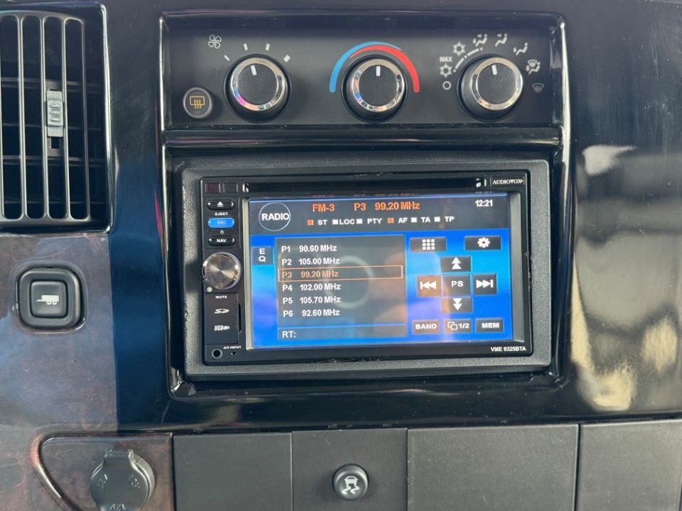 Fahrzeugabbildung Chevrolet Express Chevy Conversion Van 5.3 Vortec