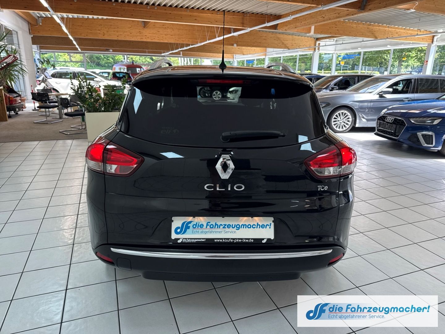 Fahrzeugabbildung Renault Clio IV Grandtour Intens 0.9 TCe 90 eco Fahrerpr