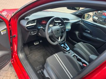 Bild 4 Opel Corsa F GS Automatik