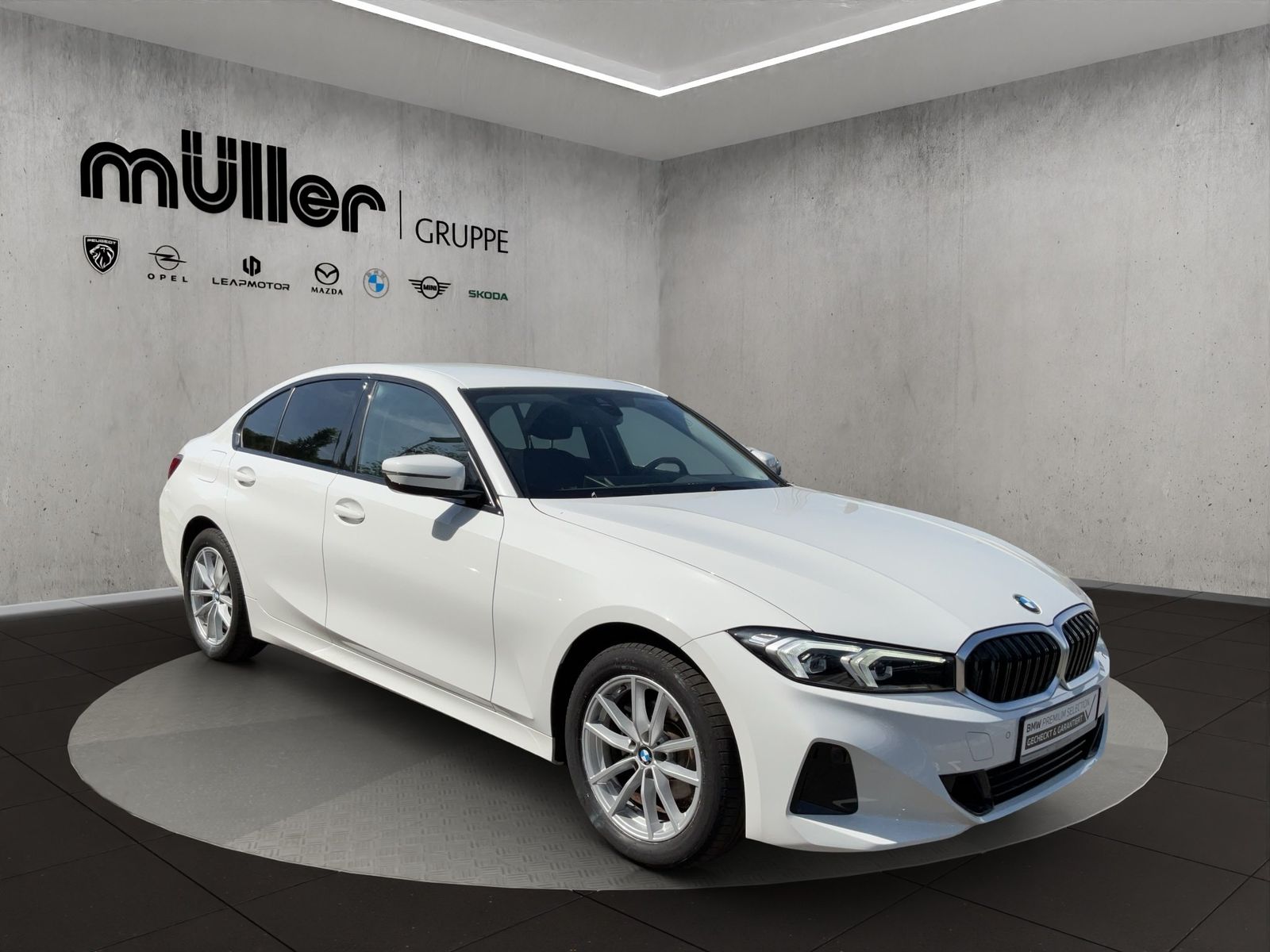 BMW 318i AUTOMATIK LIVE COCK PLUS DAB SHZ TEMPOMAT P foto 8