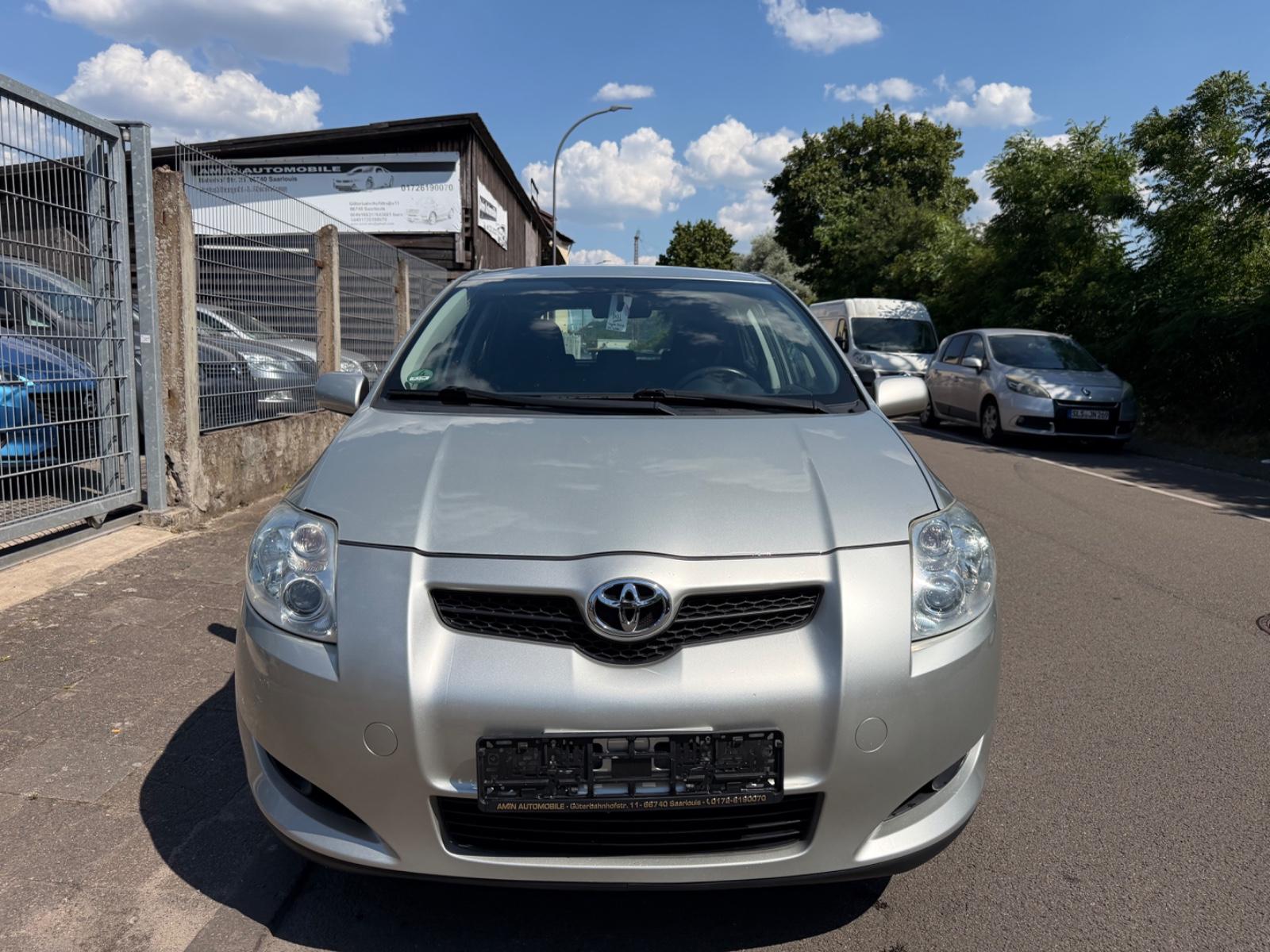 Toyota Auris Luna
