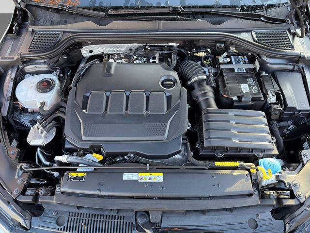 Golf VIII Variant 2.0 TDI Life DSG