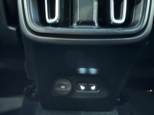 MYAUTOCENTER – Gebraucht- und Jahreswagen mit Werkstattservice in Pfaffenhofen Volvo XC 40 XC40 Inscription AWD *2. Hand*360°Kamera*