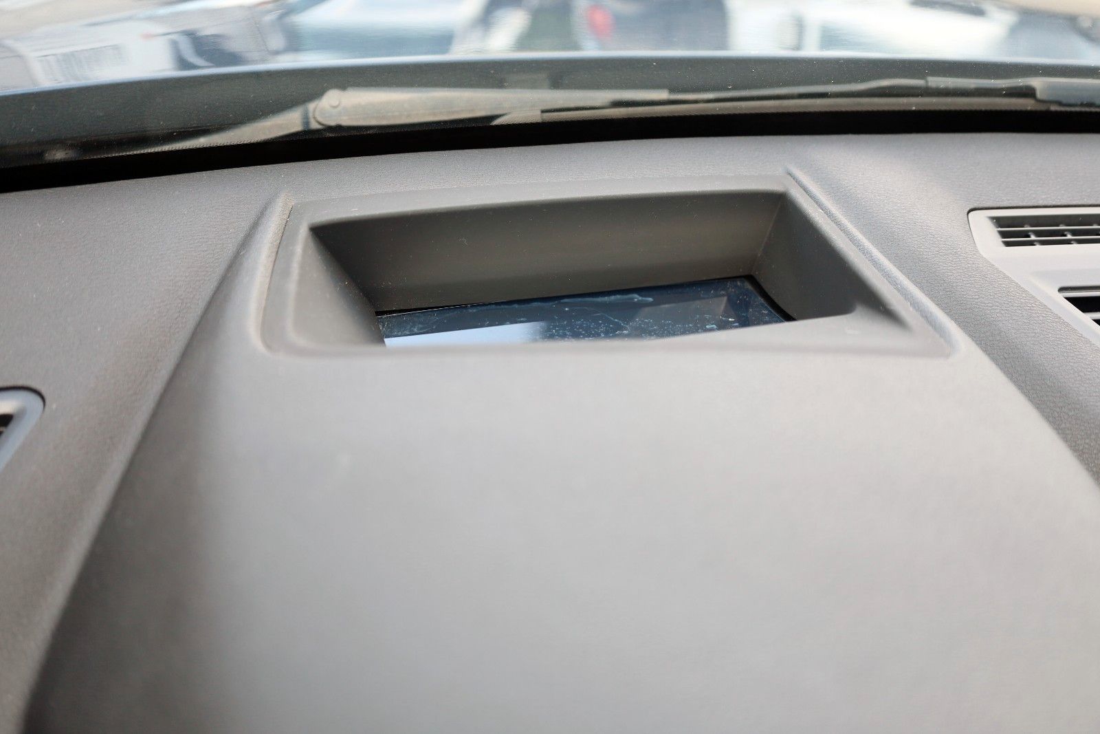 Fahrzeugabbildung BMW X1 xDrive 25 e Advantage,Leder,Navi,Pano,HUD,AHK