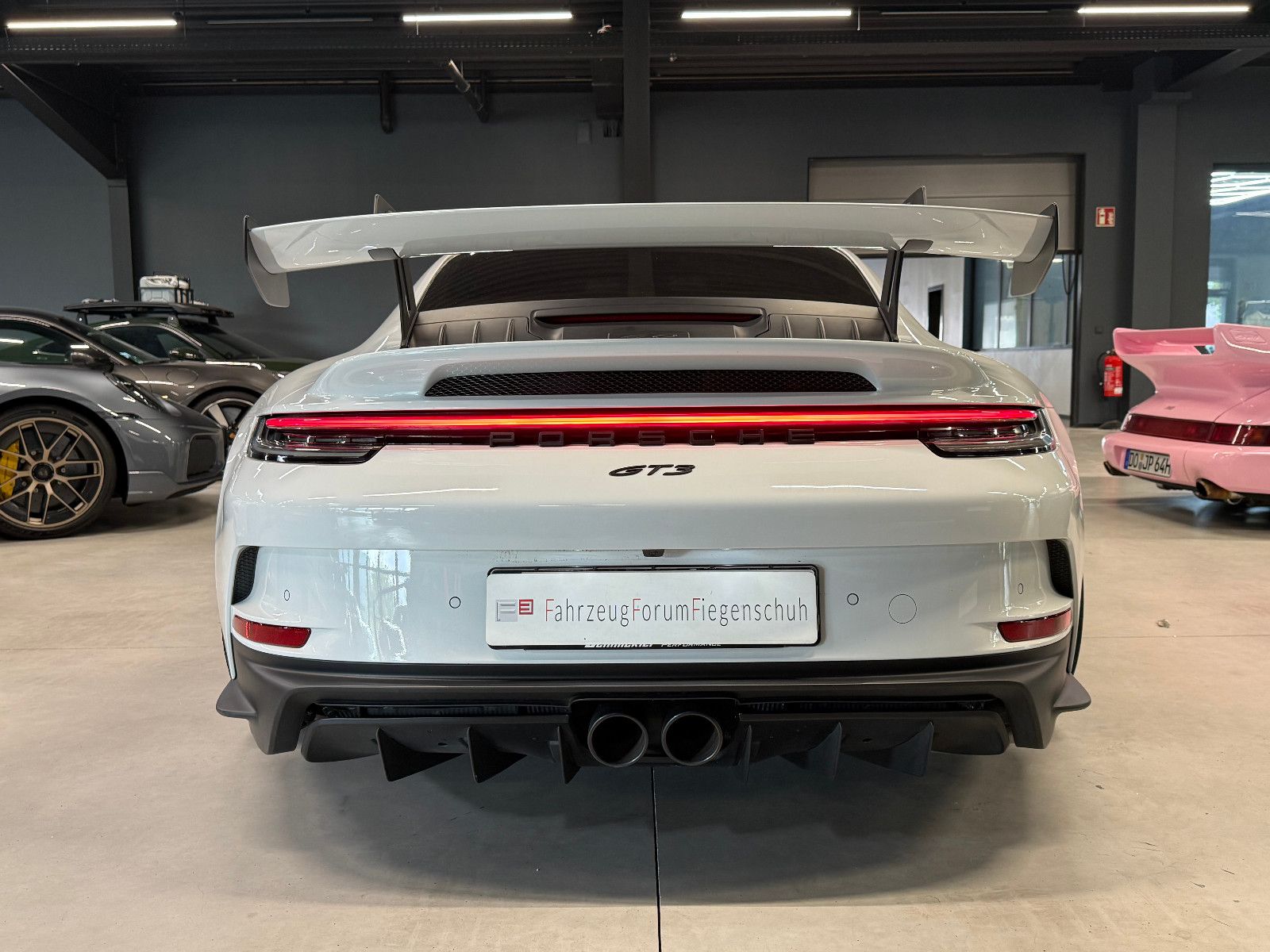 Fahrzeugabbildung Porsche 992/911 GT3-Lift-Clubsport-PCCB-90L.-LED