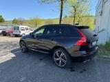 Volvo XC60 B5 AWD R Design Geartronic R Design - Volvo XC60 in Freiburg