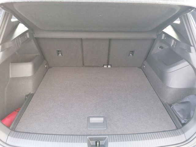 Tiguan 1.5 eTSI DSG R-Line RFK+LED+NAVI+ACC+