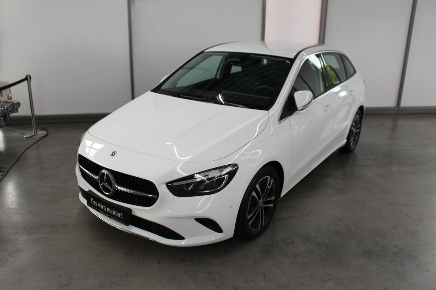 MERCEDES-BENZ B 180 Progressive Line Adv LED Kamera PTS SHZ