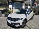 Volkswagen VOLKSWAGEN T-Cross 1.0 TSI 110 CV DSG Style - Volkswagen T-Cross mit Benzin-Antrieb: Van