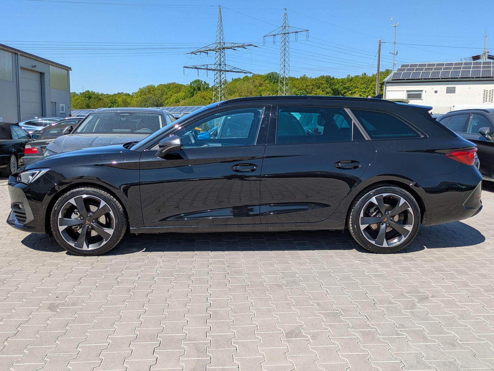 Fahrzeugabbildung CUPRA Leon 1.5 eTSI DSG MATRIX-LED*ACC*APP*KAMERA*18"