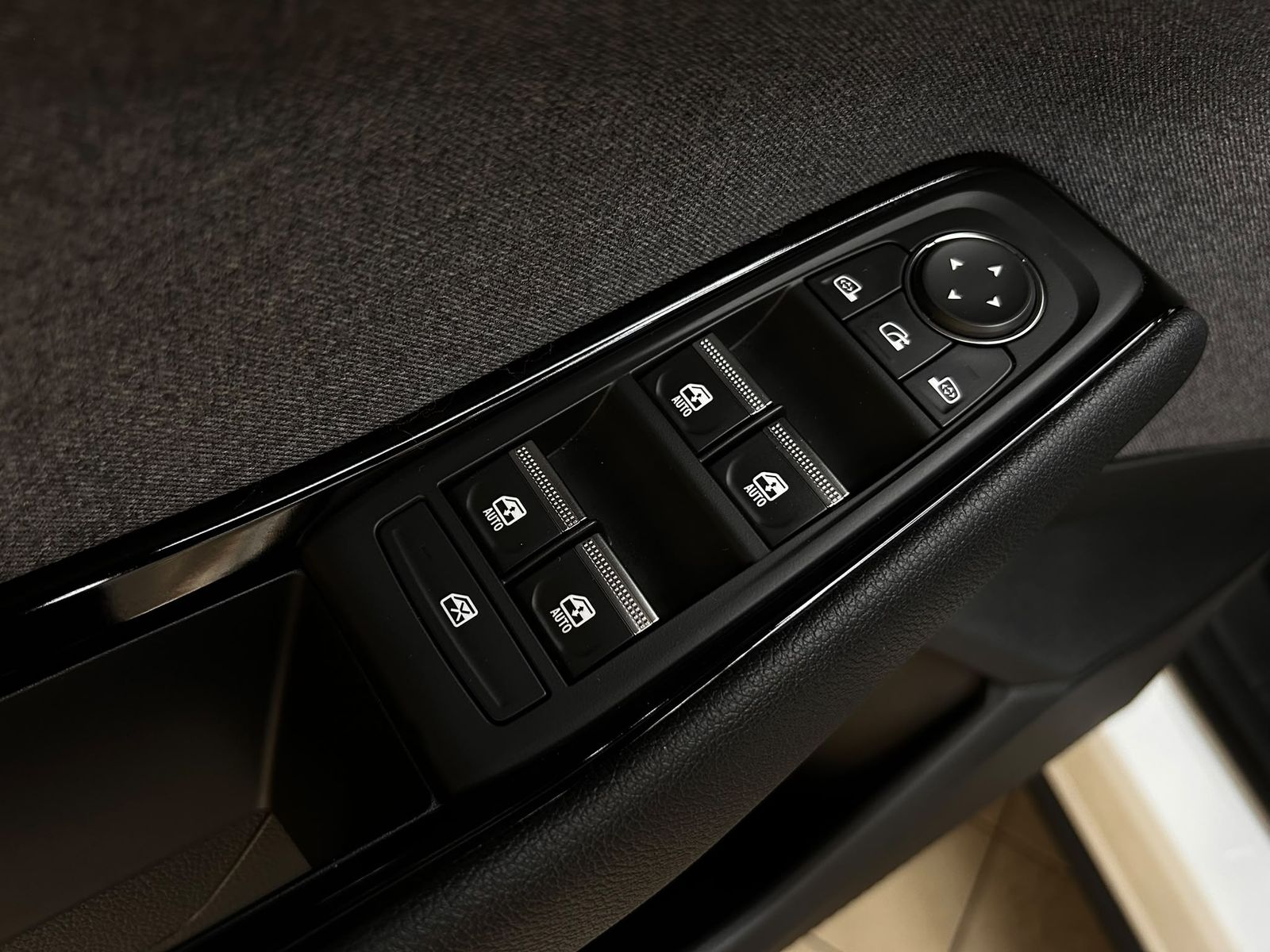 Fahrzeugabbildung Renault Austral 1.3 TCE Aut Evolut NAVI+LED+SHZ+KAM+ACC+