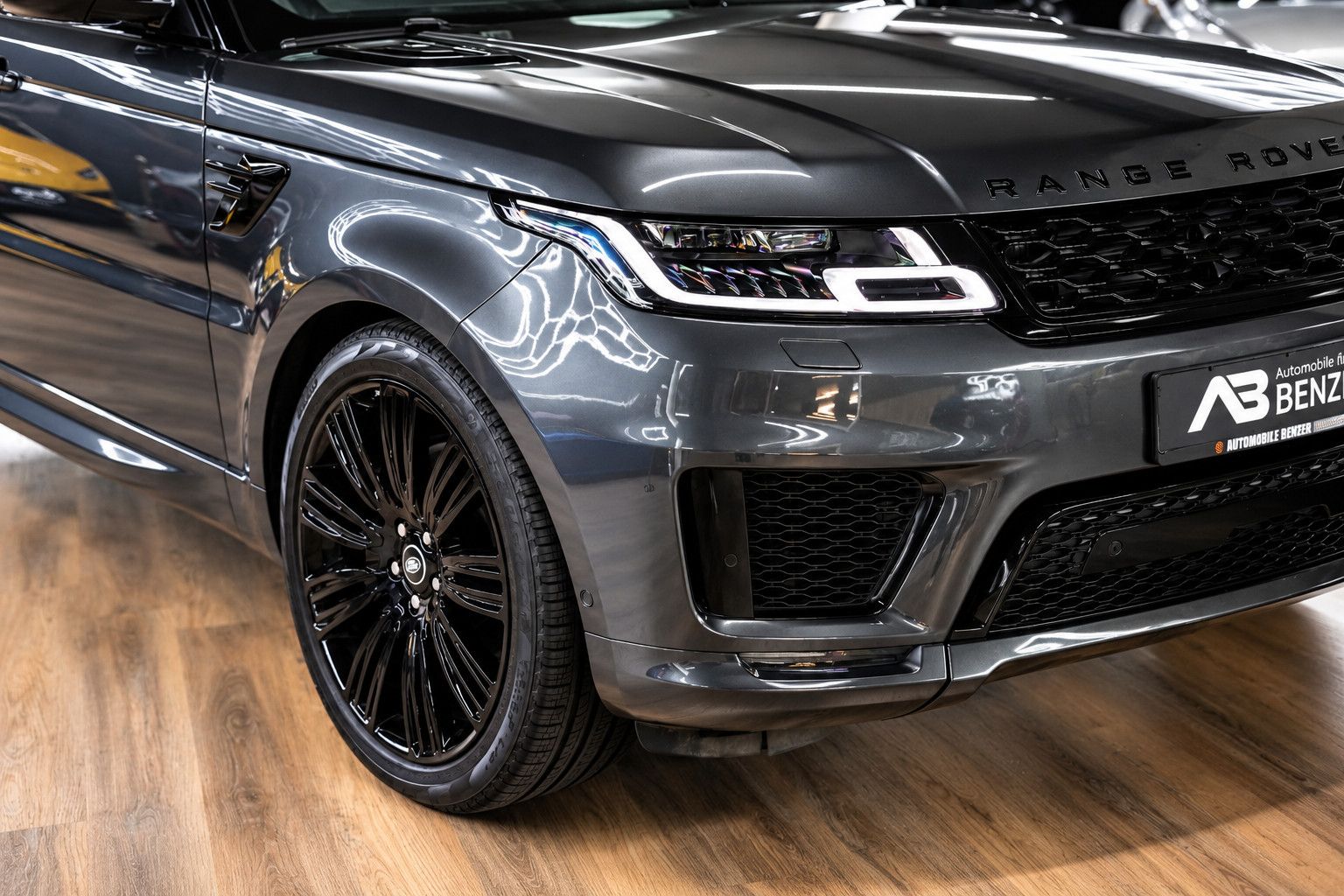 Fahrzeugabbildung Land Rover Range Rover Sport HSE Dynamic *Pano*HUD*Meridian