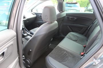 Fahrzeugabbildung SEAT Leon 2.0 TDI ST FR Navi Pano LED