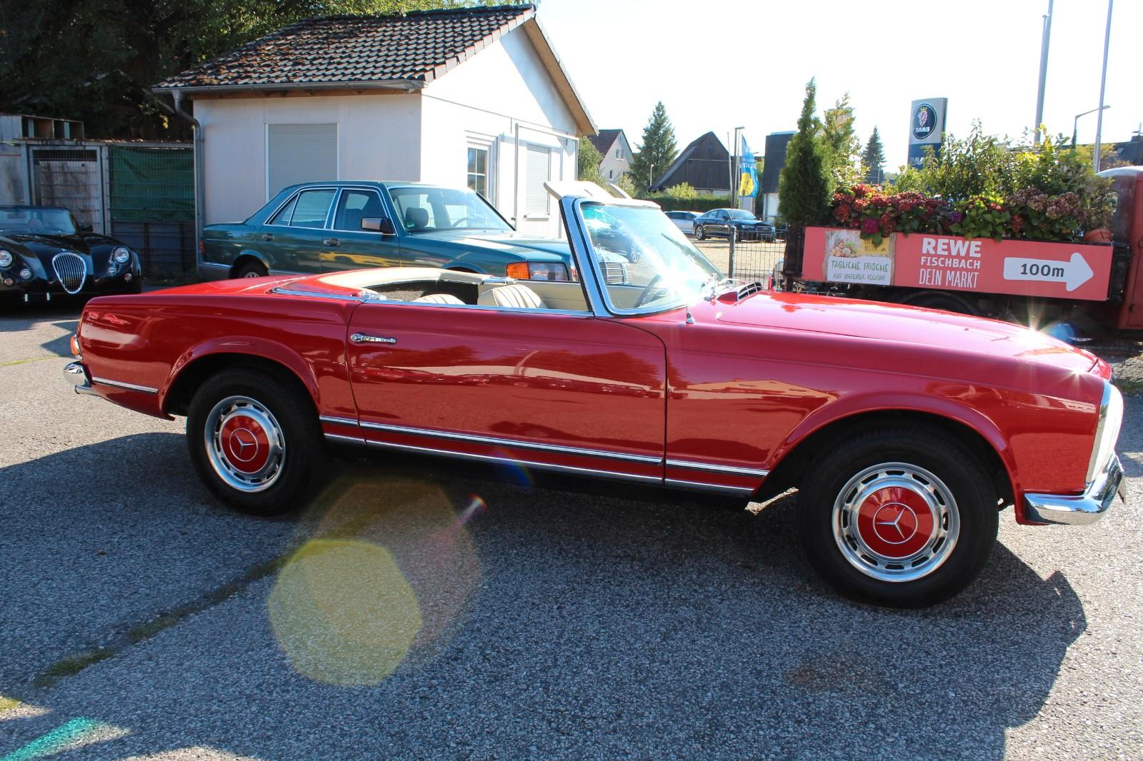 Mercedes-Benz 230 SL Automatik Pagode W113 sehr schön!