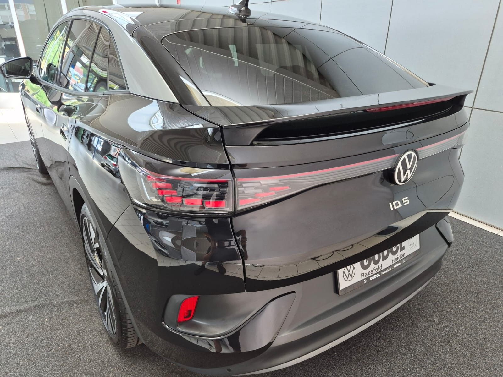Volkswagen ID.5 Pro 128kW/77kWh AHK Wärmep. IQ.LIGHT Kamera foto 8