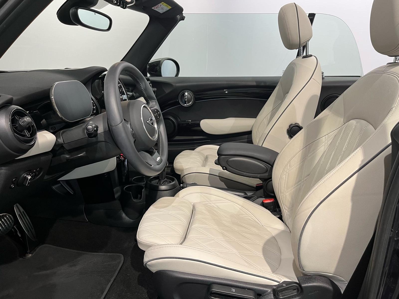 MINI Cooper S JCWTrim/DAB/Navi/RFK