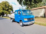 Mercedes-Benz Vario 614 Doppelkabine / 6 Sitze - Mercedes-Benz Vario mit Diesel-Antrieb