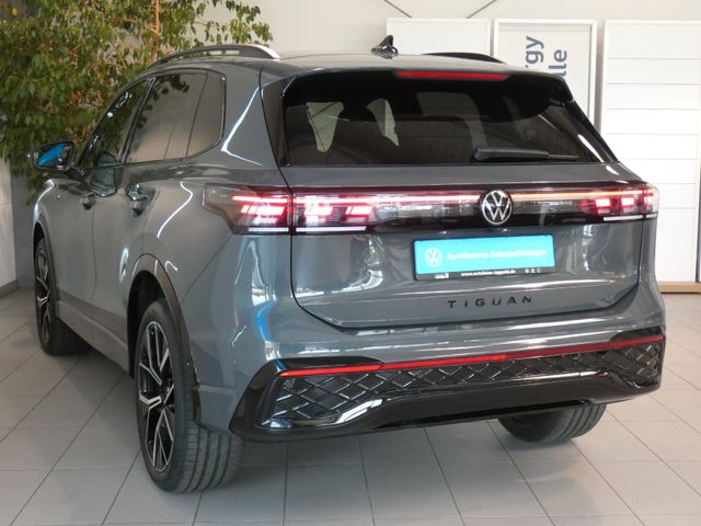 Tiguan 2.0 TDI R-Line AHK PANO 360° STHZ