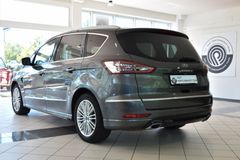 FORD S-MAX Vignale 2.0 TDCi~Allrad~Automatik~AHK~LED