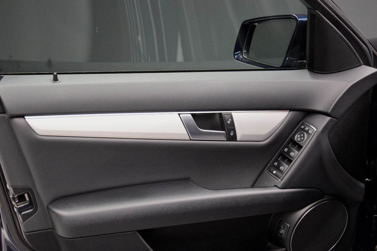 Fahrzeugabbildung Mercedes-Benz C 180 T CGI BlueEfficiency Avantgarde 2.Hand