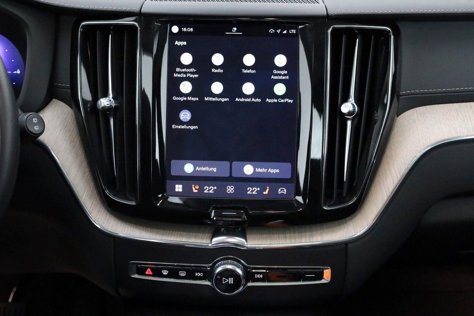Fahrzeugabbildung Volvo XC60 Plus Bright T6 AWD,Leder,Navi,LED,SH,Panora
