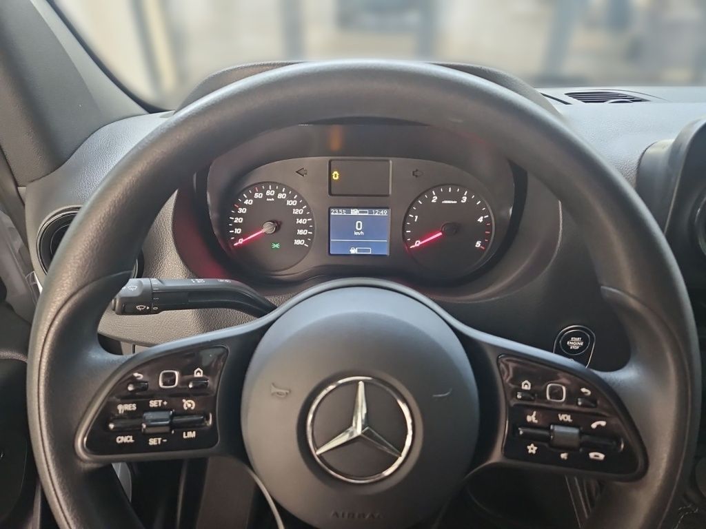 Fahrzeugabbildung Mercedes-Benz Sprinter 317 Kasten L2H2 360°Schwingsitz SHZ EDW