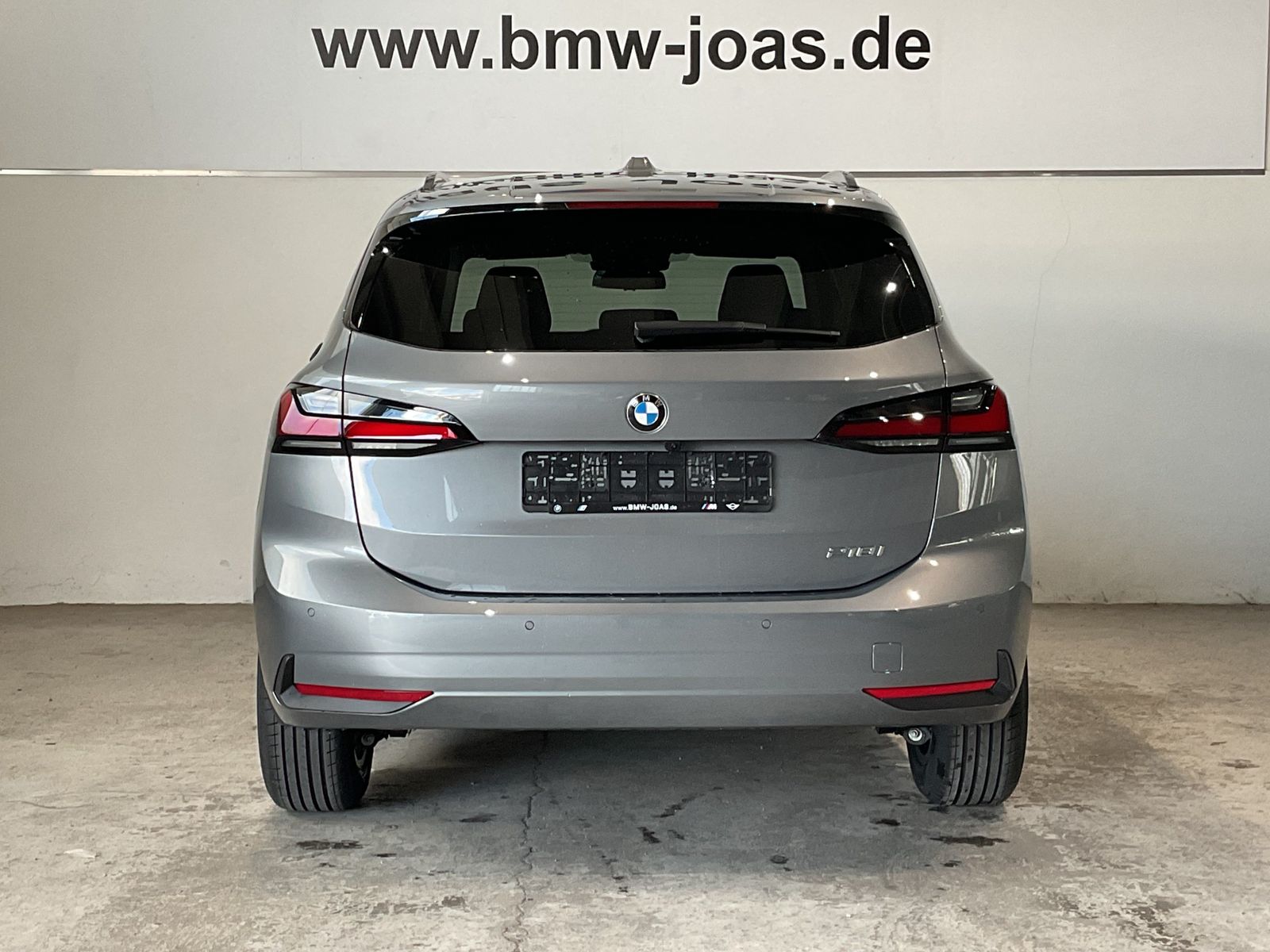 Fahrzeugeinzelansicht 17 Fahrzeugabbildung BMW 218i Anhängerkupplung, Head-Up DAB LED WLAN