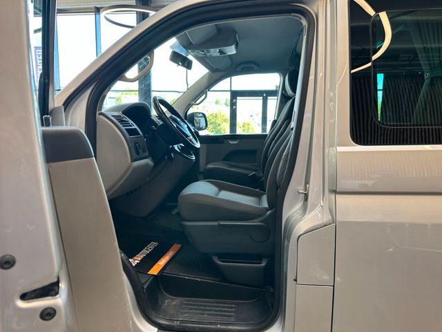 Volkswagen T5 *CAMPER*KÜCHE*BETT(aufklappbar)*ESSTISCH*AHK*