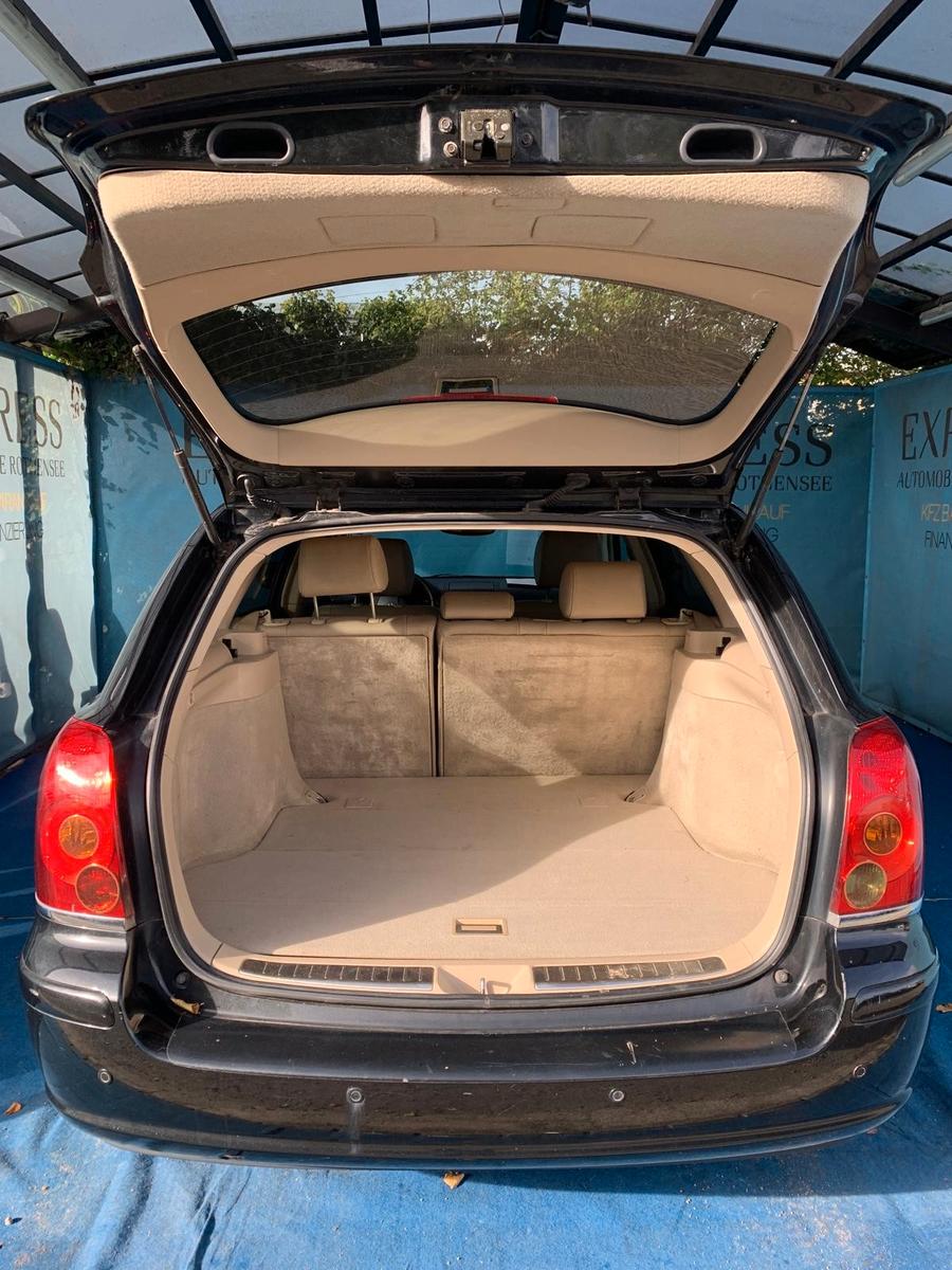 Toyota Avensis 2006 — photo 11