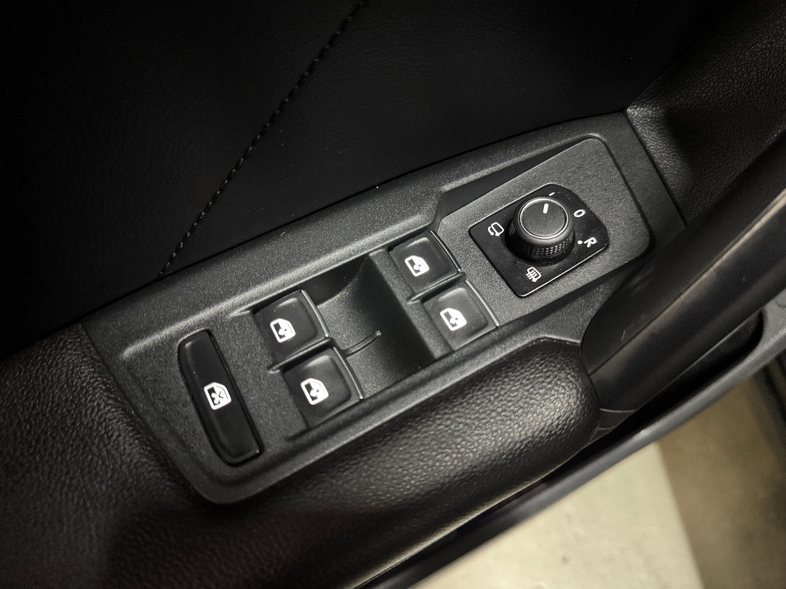 Fahrzeugabbildung SEAT Tarraco Xcellence 4DRIVE 7-SITZER ABSOLUT VOLL