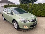 Opel Astra Sports Tourer 1.4 T Design Edition 103Kw