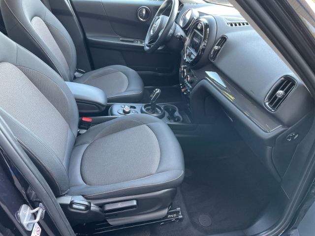 Fahrzeugabbildung MINI Cooper Countryman Autom.Einparkhilfe, Sitzheizun