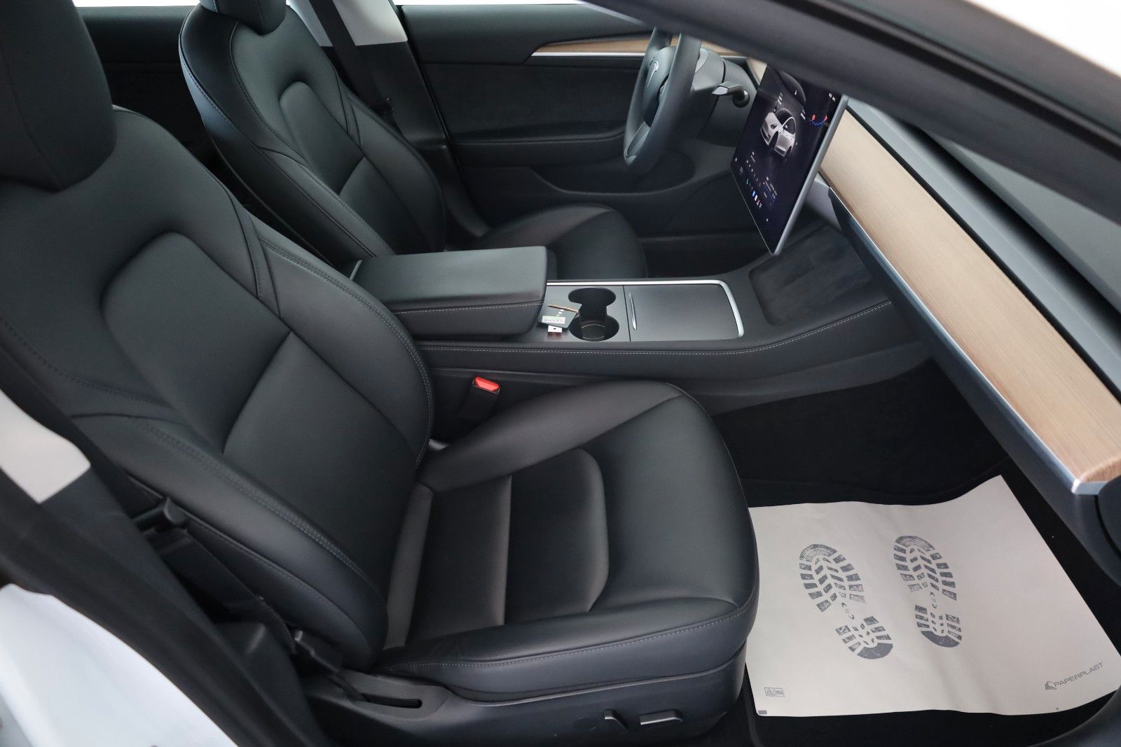 Fahrzeugabbildung Tesla Model 3 Long Range Dual AWD Leder,Navi,LED,Panor