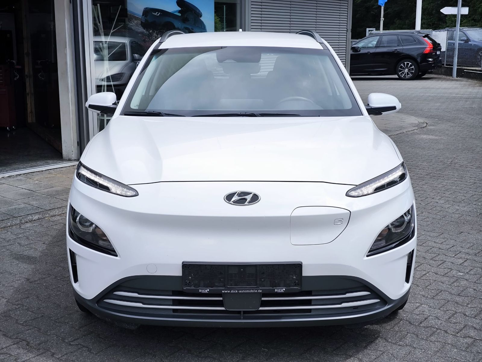 Fahrzeugabbildung Hyundai Kona Elektro Select SHZ+LHZ+KAMERA+ACC+DAB+