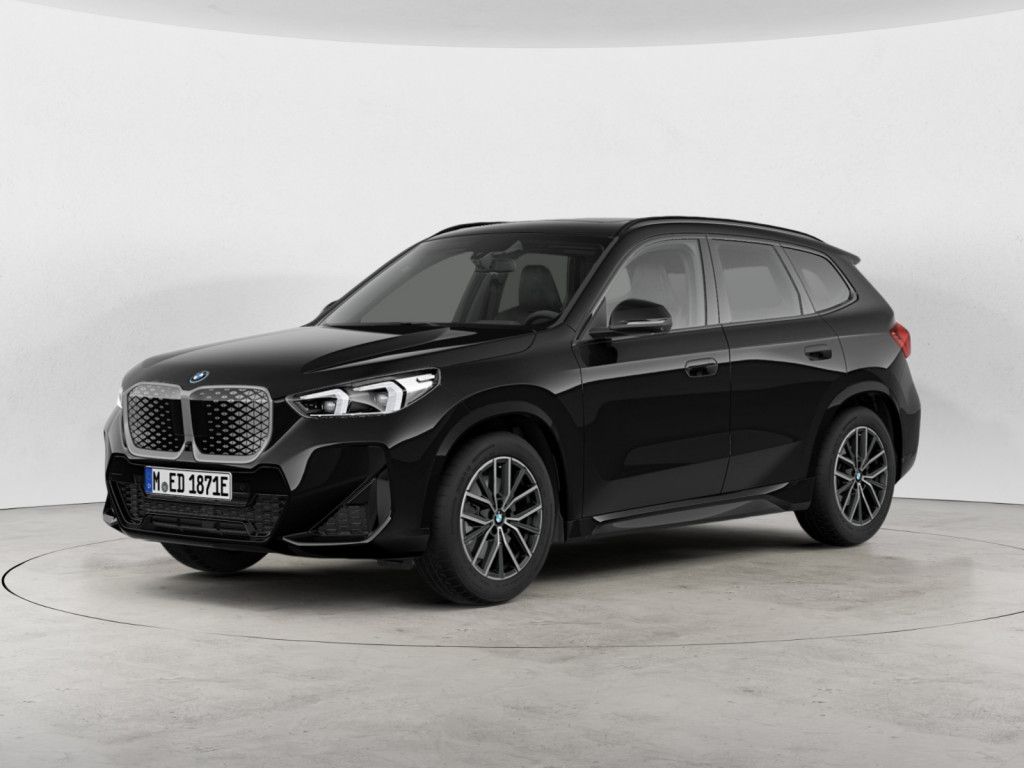 BMW iX1 eDrive20 PANO AHK HUD 360° LED ACC NAVI H K foto 2