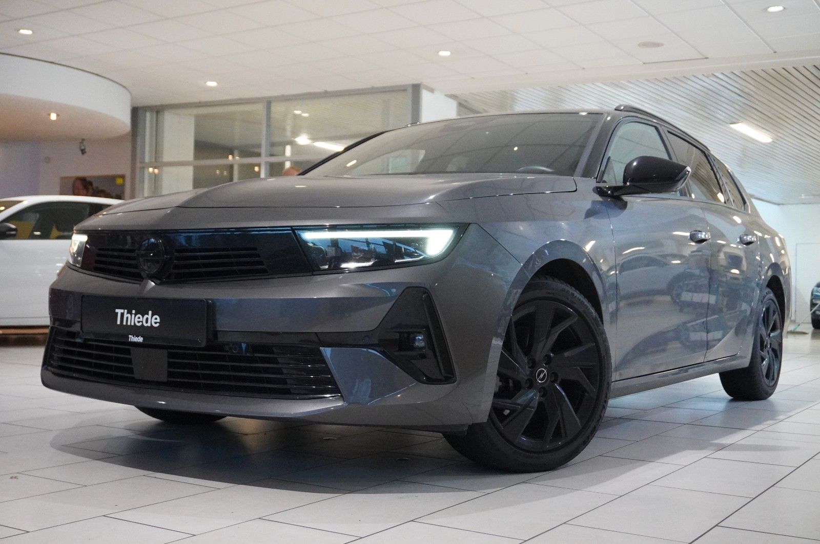 Fahrzeugabbildung Opel Astra L ST 1.2T GS LINE NAVI/LED/360°/VIRT./DAB+