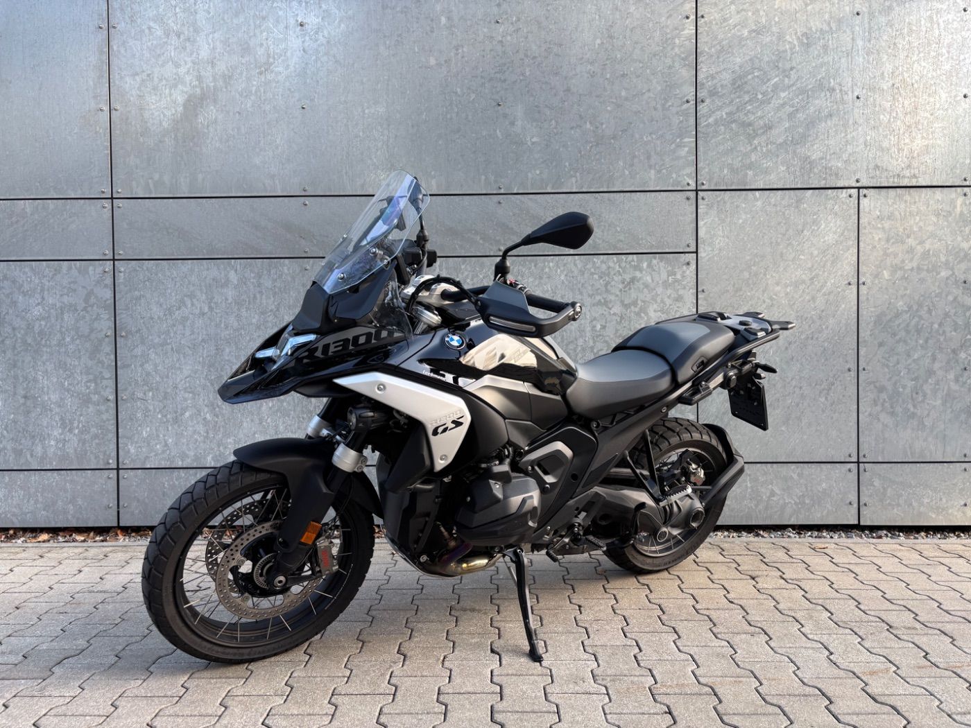 Fahrzeugabbildung BMW R 1300 GS Triple Black ASA 3 Pakete